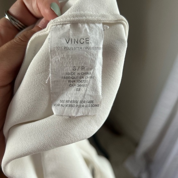 Vince white dolman sleeve double V neck blouse size small - Picture 4 of 5